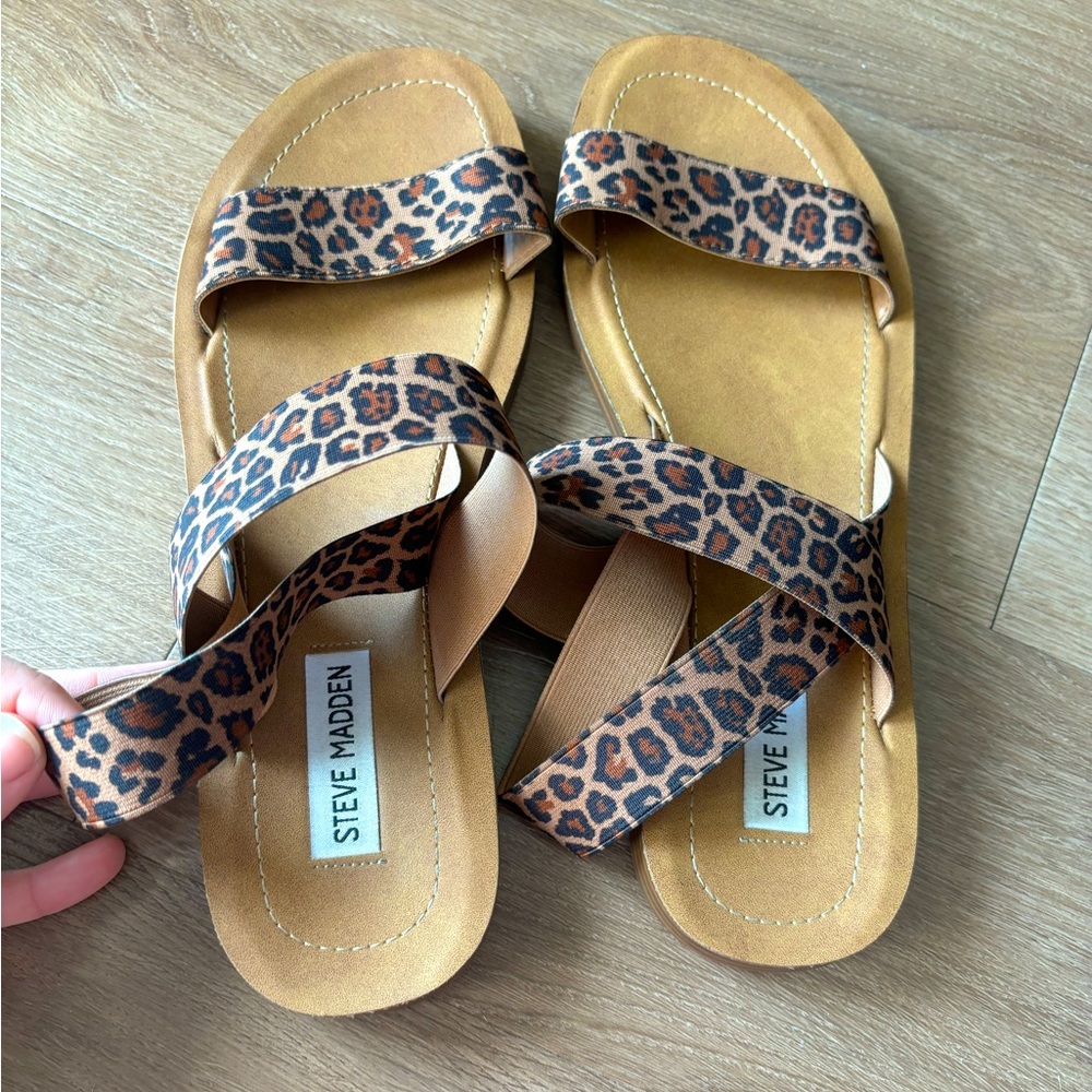 Steve Madden Brown Tan Sandals with Animal Print - Picture 4 of 6